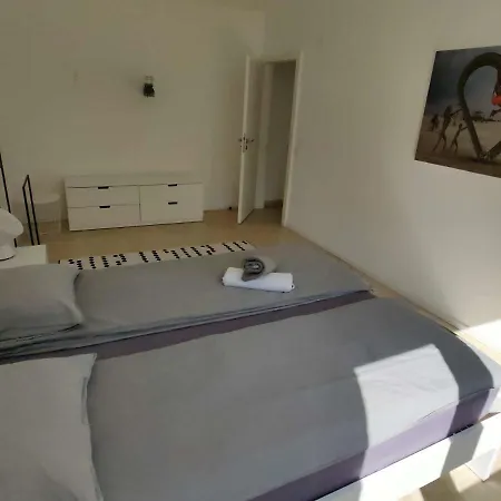 Daire Spacious 2 Bedroom Flat In The Center Of Lux