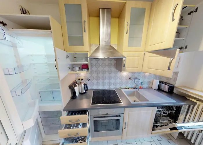 Spacious 2 Bedroom Flat In The Center Of Lux Appartement